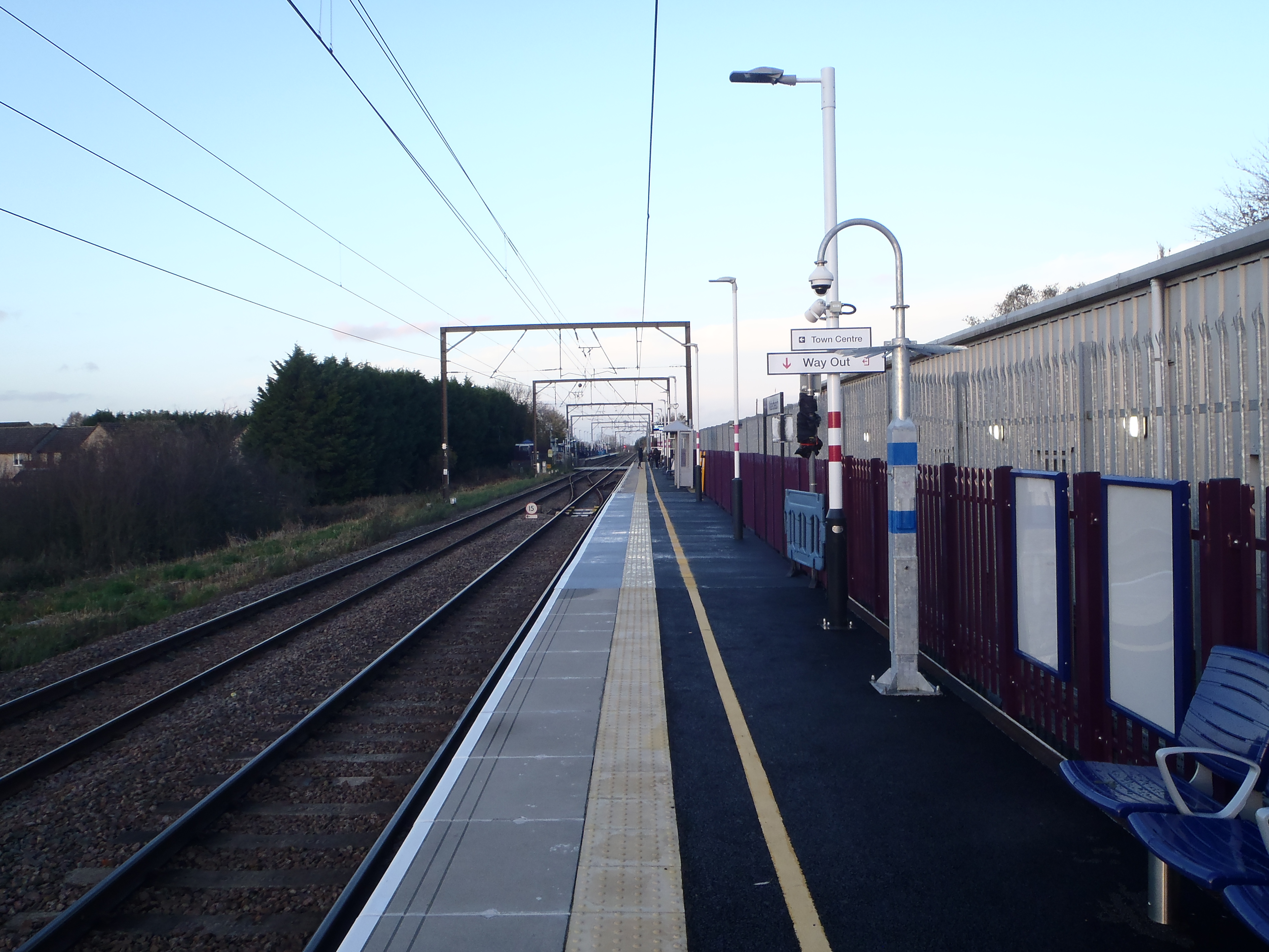 looking north on up platform