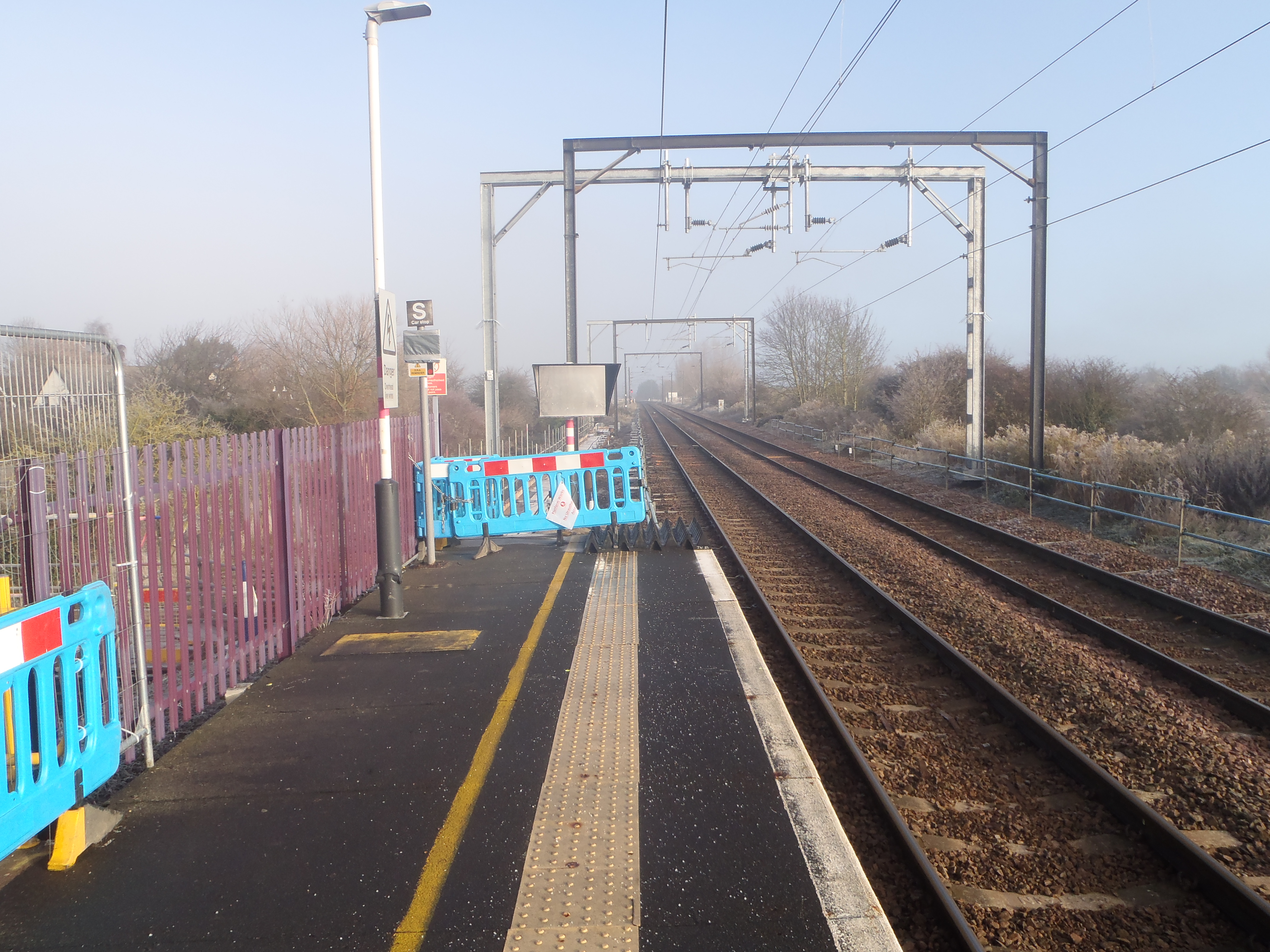 looking north from down platform